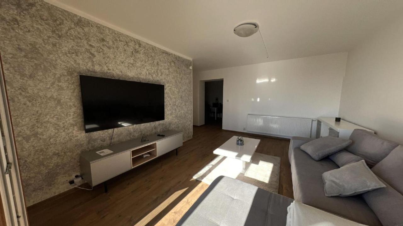 2 Room Apartment - V Blizkosti Nizkych Tatier 406, Apartmany Liptov Liptovsky Mikulas Bagian luar foto